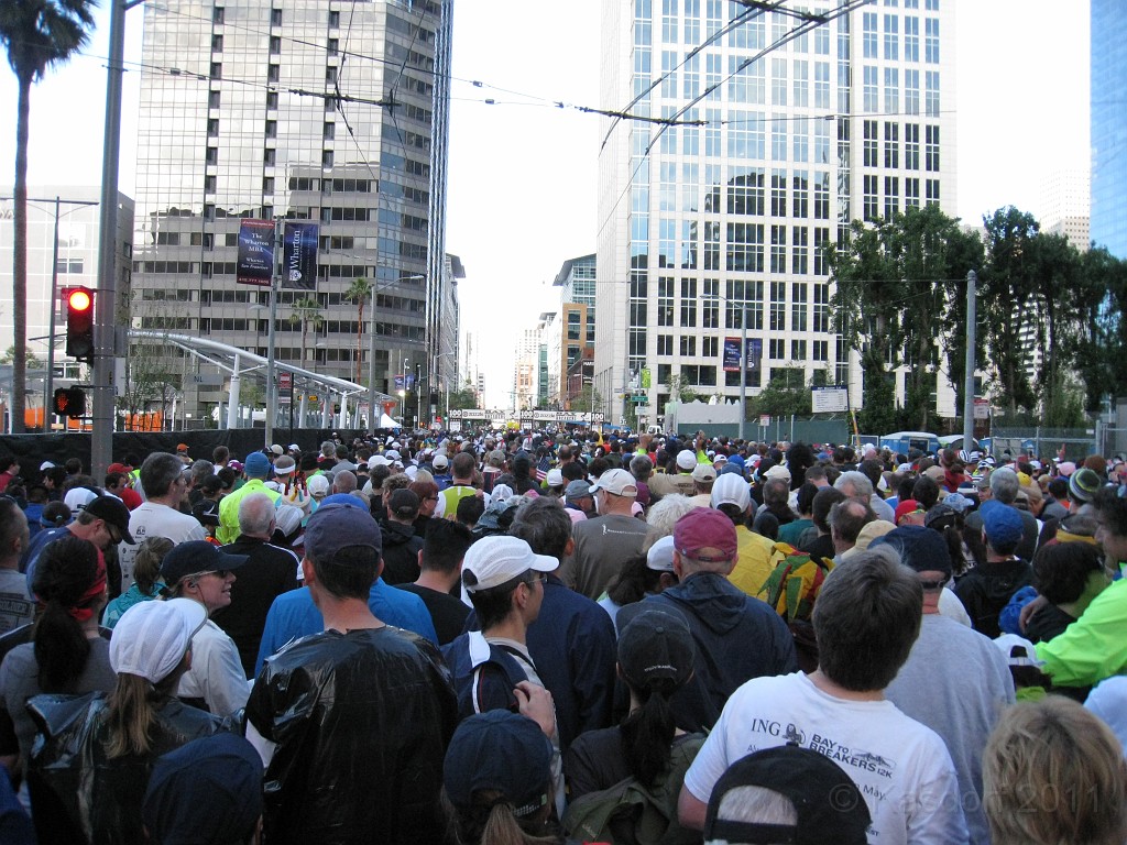 2011 Bay to Breakers Sunday 0205.JPG - I was able to participate in the 2011, 100th anniversary of the San Francisco Bay to Breakers 12K race. A great weekend for sight seeing and racing.